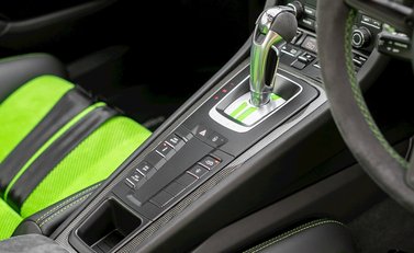 Porsche 911 GT3 RS (991.2) 23