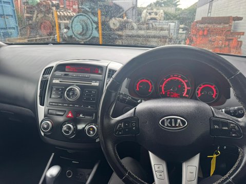 Kia Ceed 1.6 CRDi 2 Sports Wagon Auto Euro 5 5dr 9