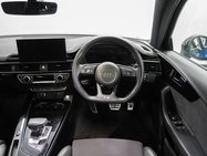 Audi A4 2.0 TFSI 40 Black Edition Estate 5dr Petrol S Tronic Euro 6 (s/s) (204 ps) 7