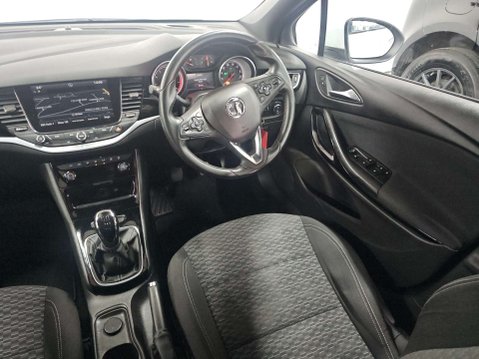 Vauxhall Astra 1.4 Astra SRi Nav T 5dr 23