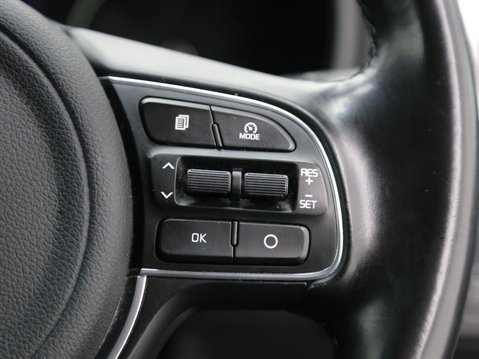 Kia Sportage 1.6 GDi 2 Euro 6 (s/s) 5dr 12