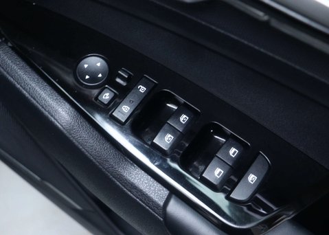 Kia Sportage 1.6 Sportage 3 HEV Auto 5dr 43