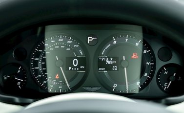 Aston Martin Vanquish S Volante 19