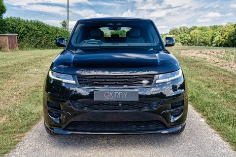 Land Rover Range Rover Sport D300 Dynamic SE 18