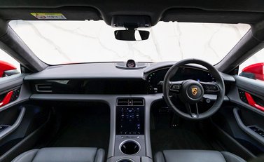 Porsche Taycan Turbo Cross Turismo 17