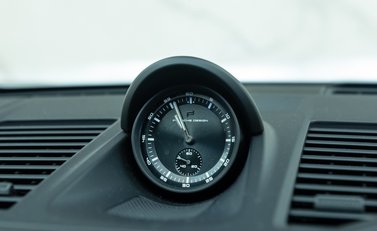 Porsche 911 Turbo S (992) 22