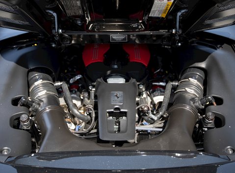 Ferrari 488 Spider 30