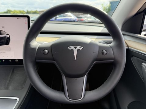 Tesla Model Y (Dual Motor) Long Range SUV 5dr Electric Auto 4WDE (384 bhp) 32