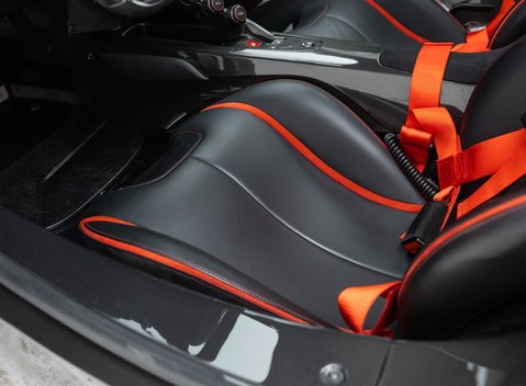 Ferrari LaFerrari 18