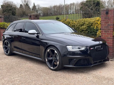 Audi RS4 4.2 RS 4 FSI Quattro Auto 4WD 5dr