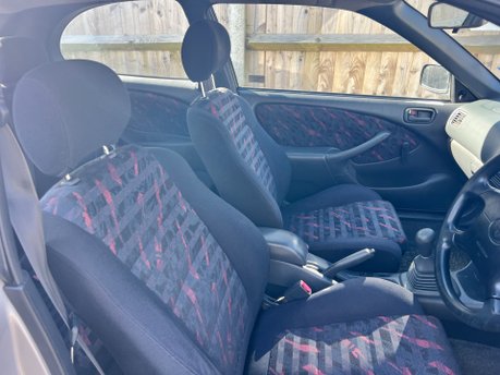 Toyota Corolla 1.4 16V 3dr 13