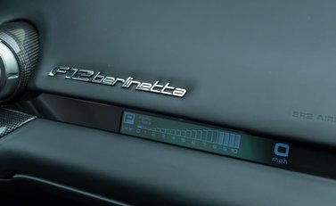 Ferrari F12 Berlinetta 21