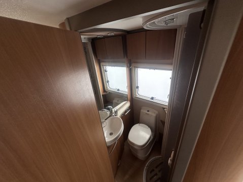 Fiat Ducato SWIFT KON-TIKI 645 END LOUNGE FSH RECENT HAB REPORT 13