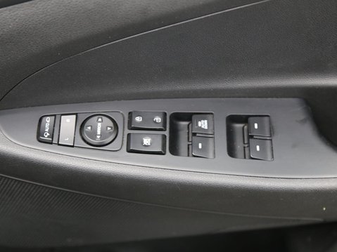 Hyundai TUCSON 1.6 GDi S Connect Euro 6 (s/s) 5dr 19
