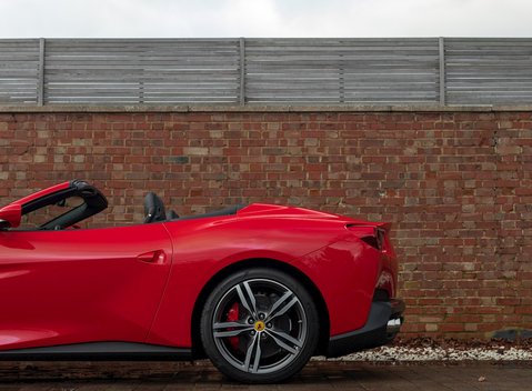 Ferrari Portofino 27