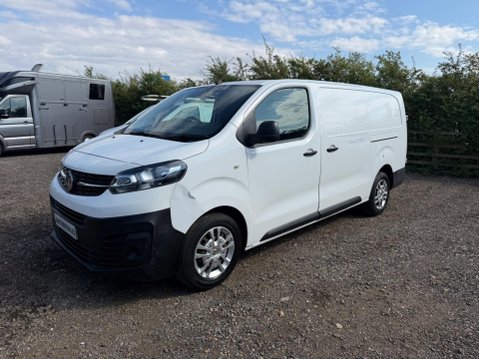 Vauxhall Vivaro 1.5 Turbo D 2900 Dynamic L2 H1 Euro 6 (s/s) 6dr 5