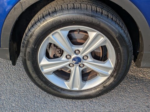 Ford Kuga 2.0 TDCi Zetec 2WD Euro 6 (s/s) 5dr 9