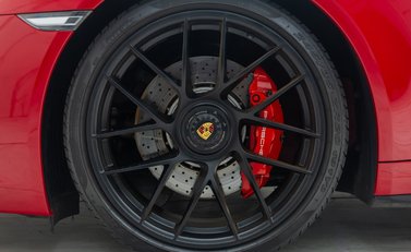 Porsche 911 Carrera 4 GTS (991.2) 27