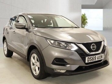 Nissan Qashqai 1.3 DIG-T Acenta Premium Euro 6 (s/s) 5dr