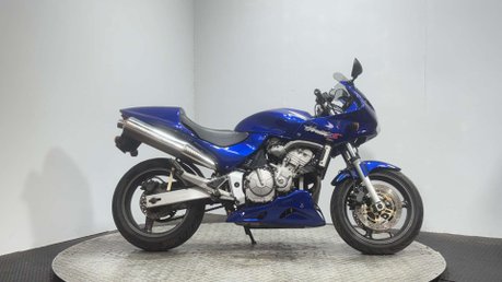 Honda CB 2002 42K 600CC COMMUTER PROJECT BIKE SPARES OR REPAIR 1