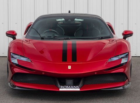 Ferrari SF90 Stradale 4