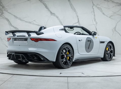 Jaguar F-Type PROJECT 7 9