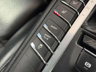 Porsche Macan 3.0 TD V6 S SUV 5dr Diesel PDK 4WD Euro 6 (s/s) (258 ps) 26
