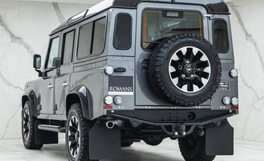 Land Rover Defender 110 Works V8 70th Edition 3