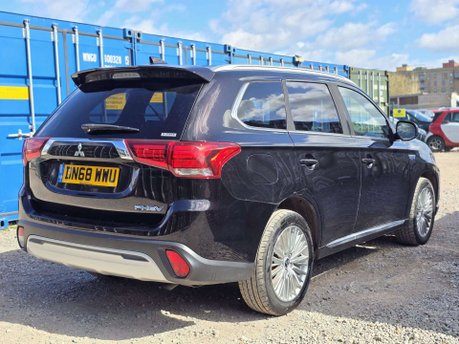 Mitsubishi Outlander 2.4h TwinMotor 13.8kWh 4h SUV 5dr Petrol Plug-in Hybrid CVT 4WD Euro 6 (s/s 15