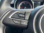 Suzuki Swift SZ5 DUALJET ALLGRIP MHEV 30