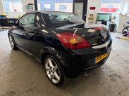 Vauxhall Tigra 1.8i 16v Exclusiv 2dr (a/c) 4