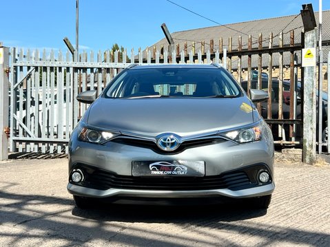 Toyota Auris VVT-I ICON TECH TOURING SPORTS 7