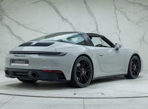 Porsche 911 Targa 4 GTS (992) 6