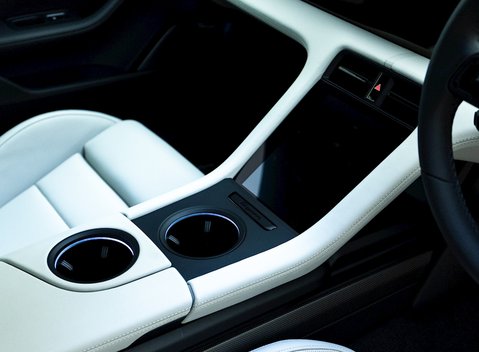 Porsche Taycan Turbo S Cross Turismo 23