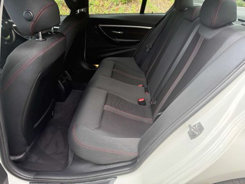 BMW 3 Series 2.0 320i Sport 4dr 28
