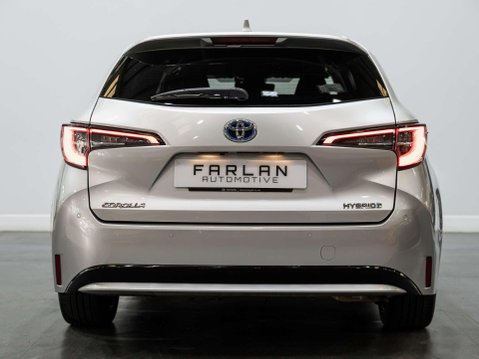 Toyota Corolla 1.8 VVT-h Design Touring Sports 5dr Petrol Hybrid CVT Euro 6 (s/s) (122 ps) 30