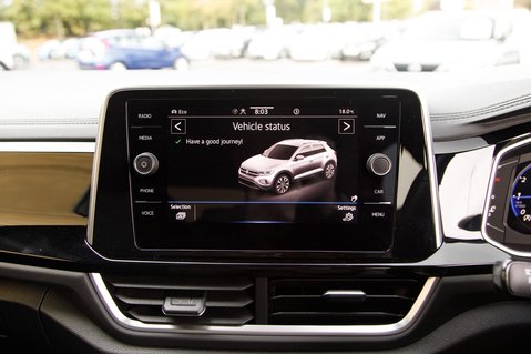 Volkswagen T-Roc R-LINE TSI 22