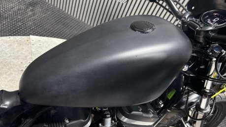 Harley-Davidson Sportster 883 XL883N IRON 2013 LONG MOT STAGE 1 CRUISER BIKE A2 16