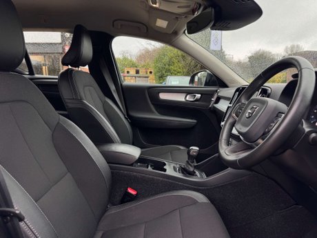 Volvo XC40 2.0 XC40 Momentum D3 5dr 35
