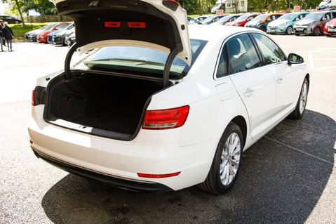 Audi A4 TFSI SE 37