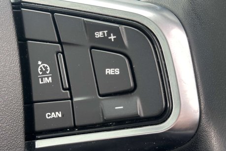 Land Rover Discovery Sport 2.0 TD4 HSE SUV 5dr Diesel Auto 4WD Euro 6 (s/s) (180 ps) 32