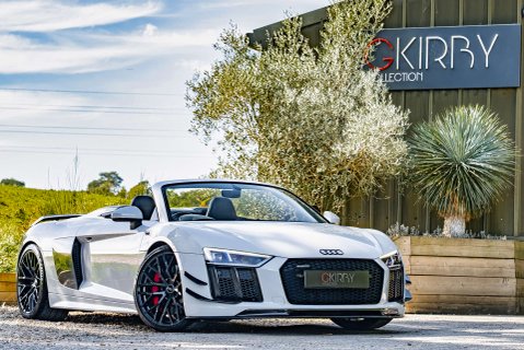 Audi R8 5.2 R8 Spyder Quattro V10 Semi-Auto 4WD 2dr 1