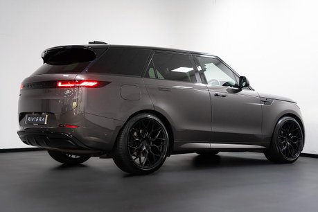 Land Rover Range Rover Sport 3.0 D300 MHEV Dynamic SE SUV 5dr Diesel Auto 4WD Euro 6 (s/s) (300 ps) 42