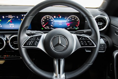 Mercedes-Benz CLA Class CLA 180 SPORT EXECUTIVE 15