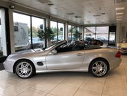 Mercedes-Benz SL Series SL500 V8 3