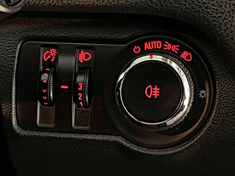 Vauxhall Insignia SE NAV CDTI 18