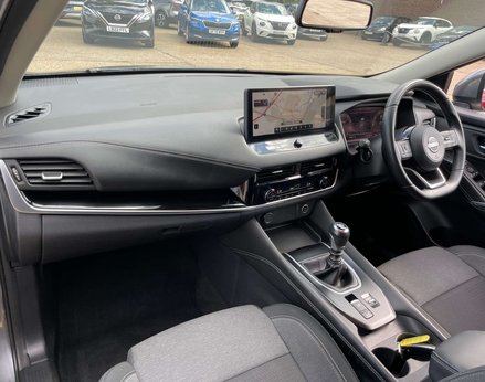 Nissan Qashqai 1.3 Qashqai N-Connecta DiG-T MHEV 5dr 36