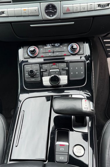 Audi A8 TDI QUATTRO BLACK EDITION -SUNROOF -BODYKIT -21 INCH ALLOYS -360 CAMERAS 
