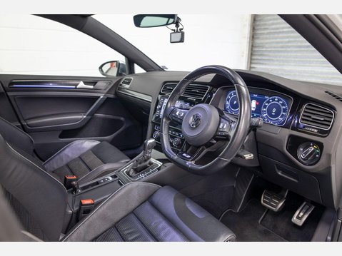 Volkswagen Golf 2.0 TSI R DSG 4Motion Euro 6 (s/s) 5dr 12