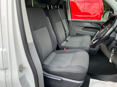 Volkswagen Transporter T28 TDI P/V STARTLINE 11